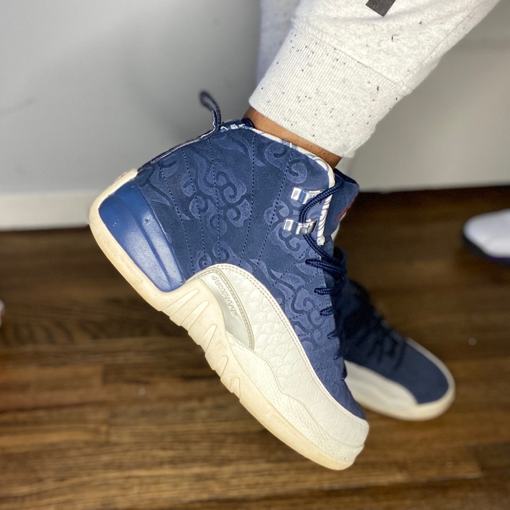 Jordan retro 12 international flight